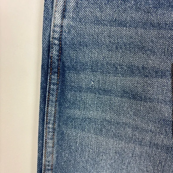 GRLFRND Sara Super High Rise Straight in Lenox Hill Size 25